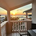 Marela Apartments 3*