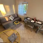 Marela Apartments 3*