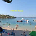 Marela Apartments 3*