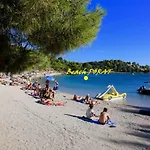 Marela Apartments 3* Drage