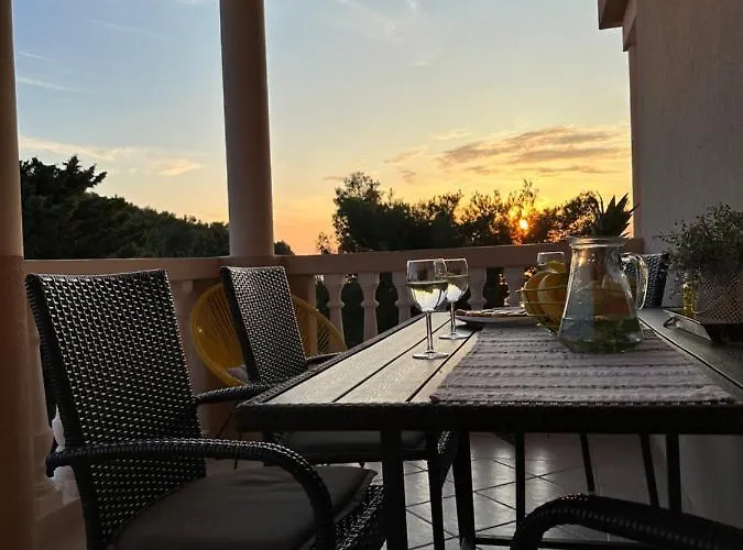 Konukevi Marela 3*