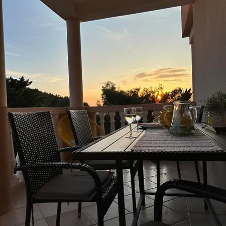 بيت ضيافة Marela 3*