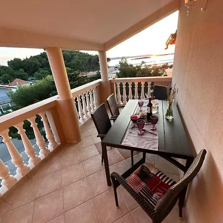 Marela בית הארחה דראגה