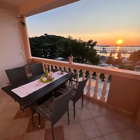 بيت ضيافة Marela دراغ